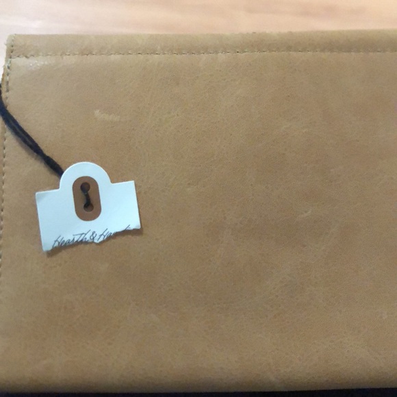 Hearth and Hand leather wallet - Picture 3 of 3